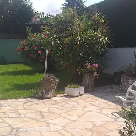 App Ensoleille Classe 2 * Avec Terrasse Et Jardin Privatifs *